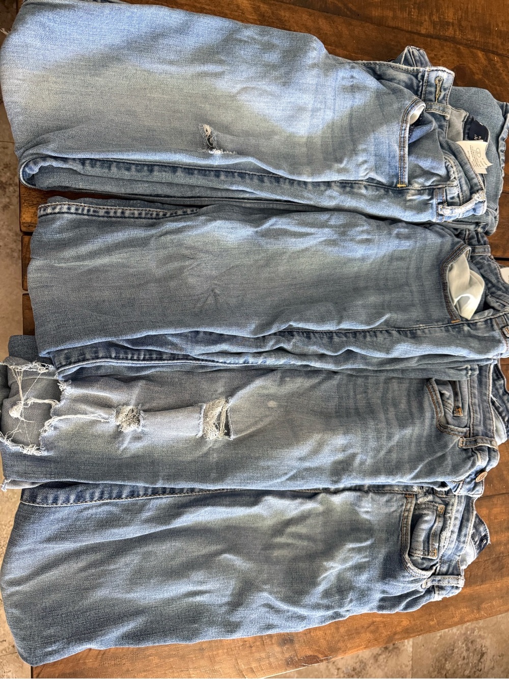 Women's Light Blue Distressed Jeans - Classic Everyday Style